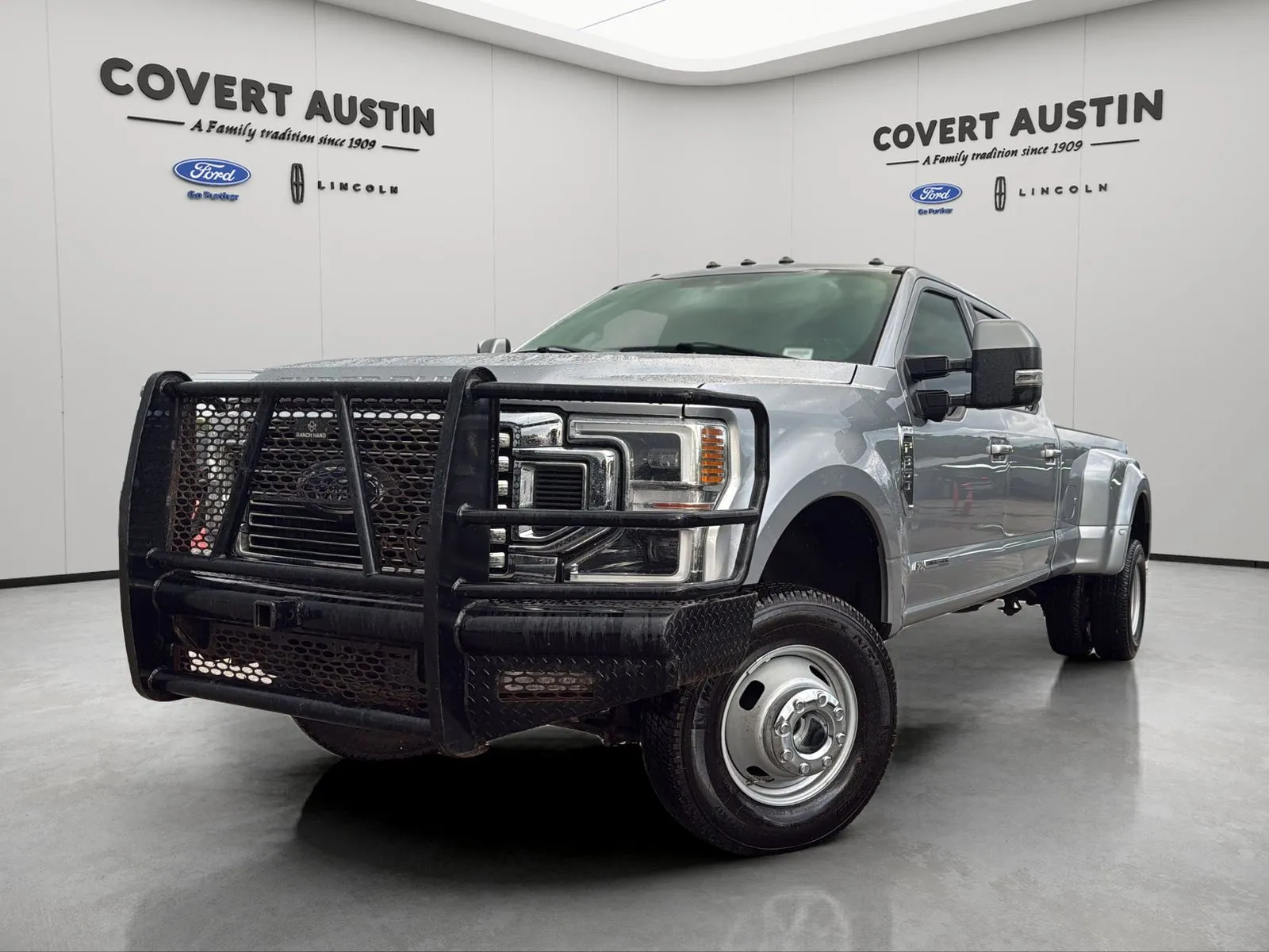 Silver 2022 Ford F-350SD Lariat for sale in Austin, TX