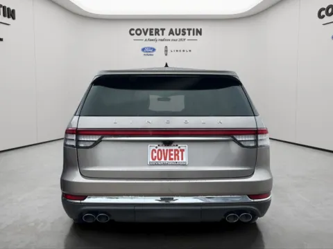 More photos of 2021 Lincoln Aviator Reserve at Covert Ford, TX