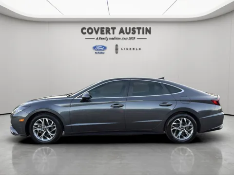 Photos of 2023 Hyundai Sonata SEL for sale in Austin, TX at Covert Ford