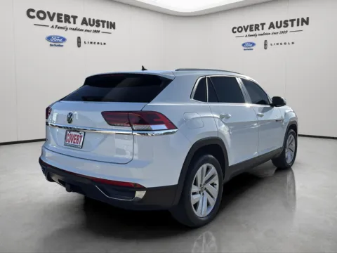 More photos of 2022 Volkswagen Atlas Cross Sport 3.6L V6 SE w/Technology at Covert Ford, TX