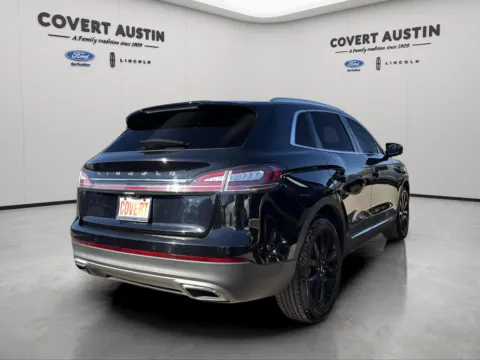More photos of 2022 Lincoln Nautilus Reserve at Covert Ford, TX
