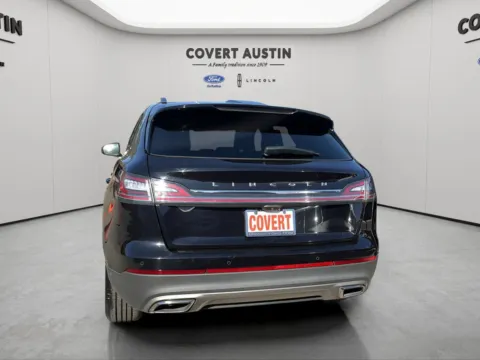 More photos of 2022 Lincoln Nautilus Reserve at Covert Ford, TX