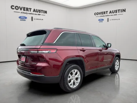 More photos of 2023 Jeep Grand Cherokee Limited at Covert Ford, TX