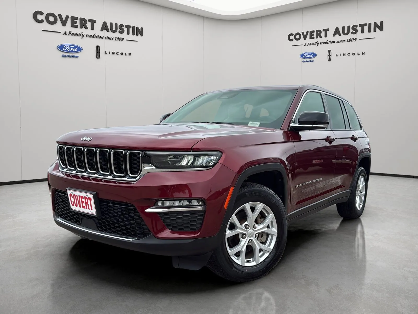 Red 2023 Jeep Grand Cherokee Limited for sale in Austin, TX