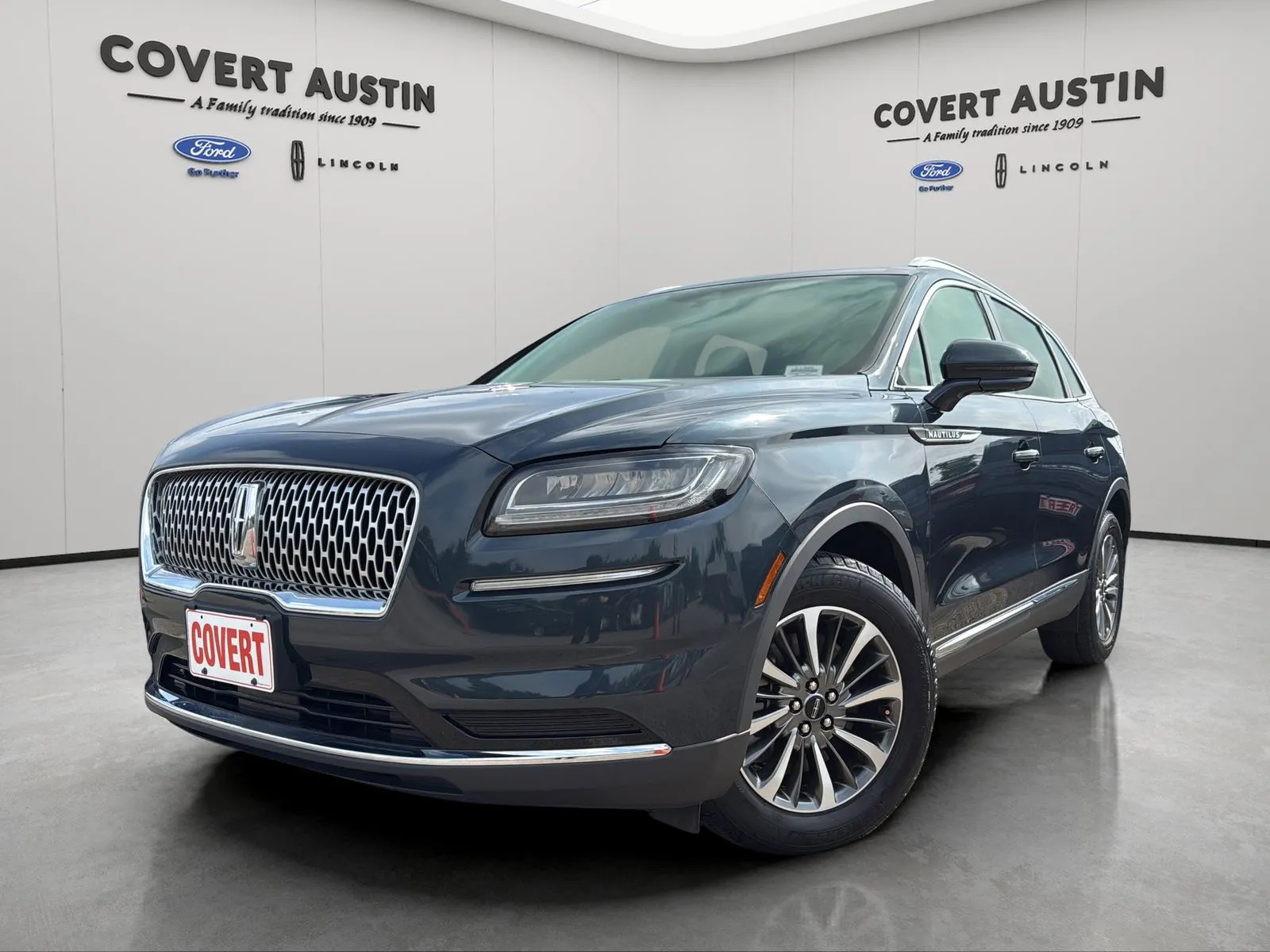 Blue 2022 Lincoln Nautilus Standard for sale in Austin, TX