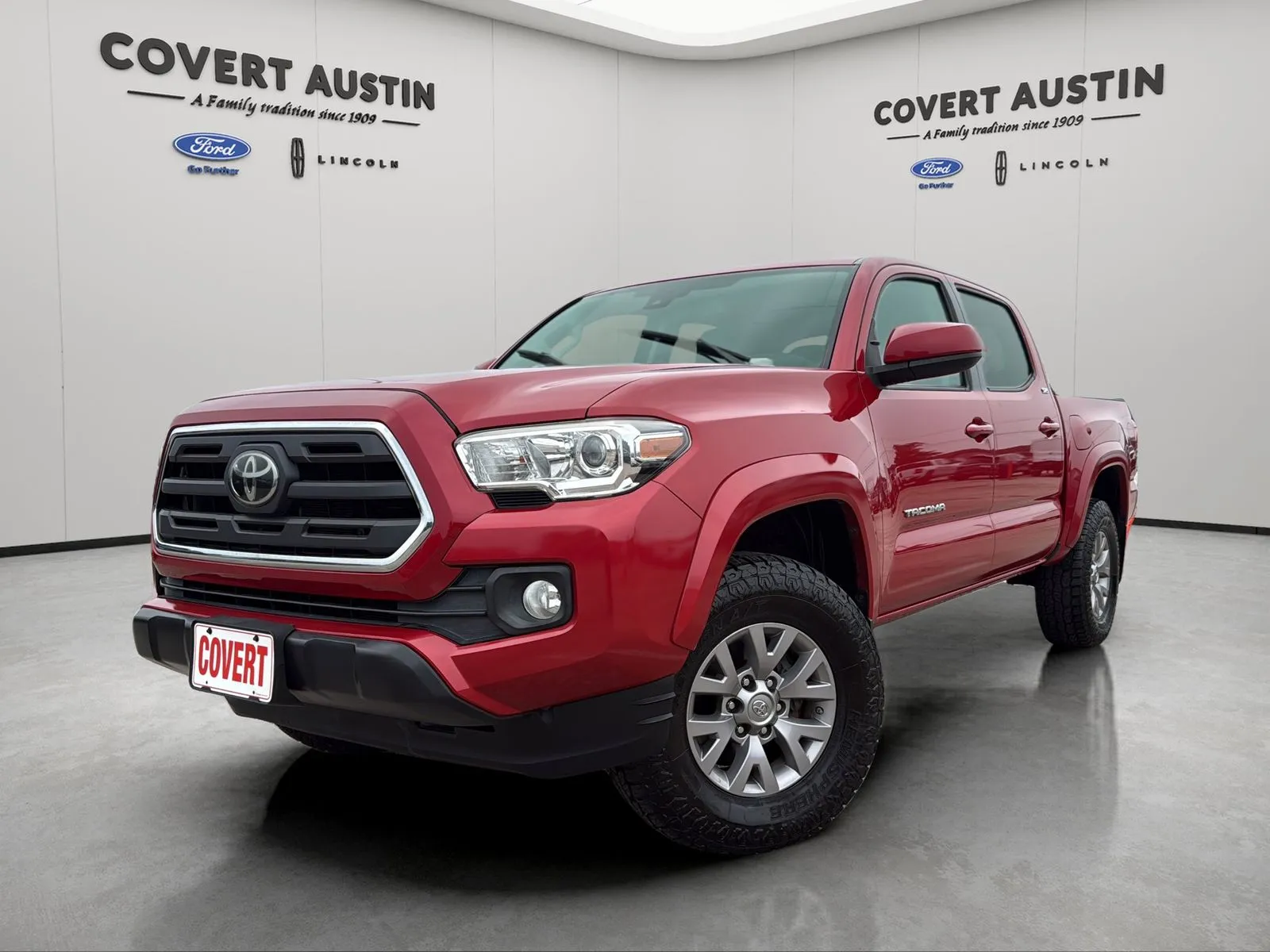 Red 2019 Toyota Tacoma SR5 for sale in Austin, TX