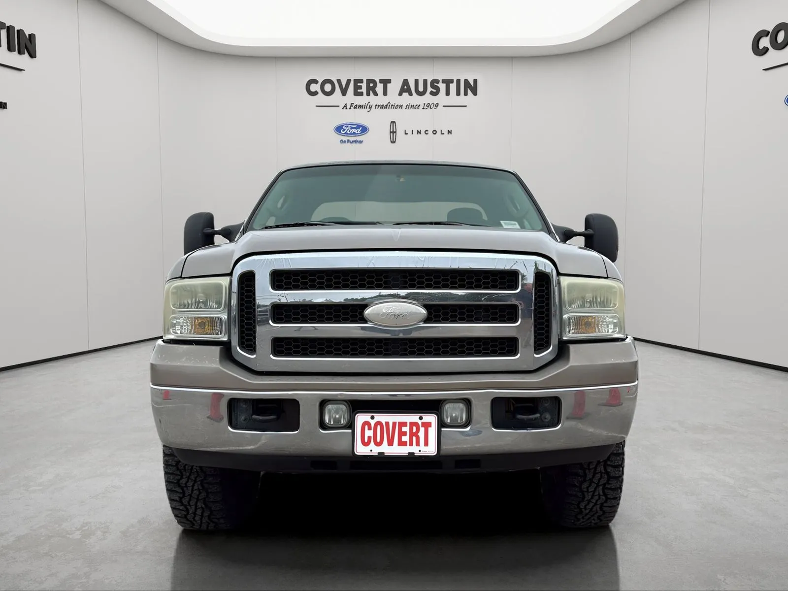 Beige 2006 Ford F-250SD XL for sale in Austin, TX