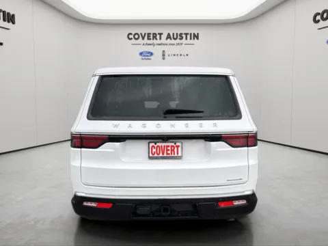 More photos of 2024 Jeep Wagoneer L Series II at Covert Ford, TX