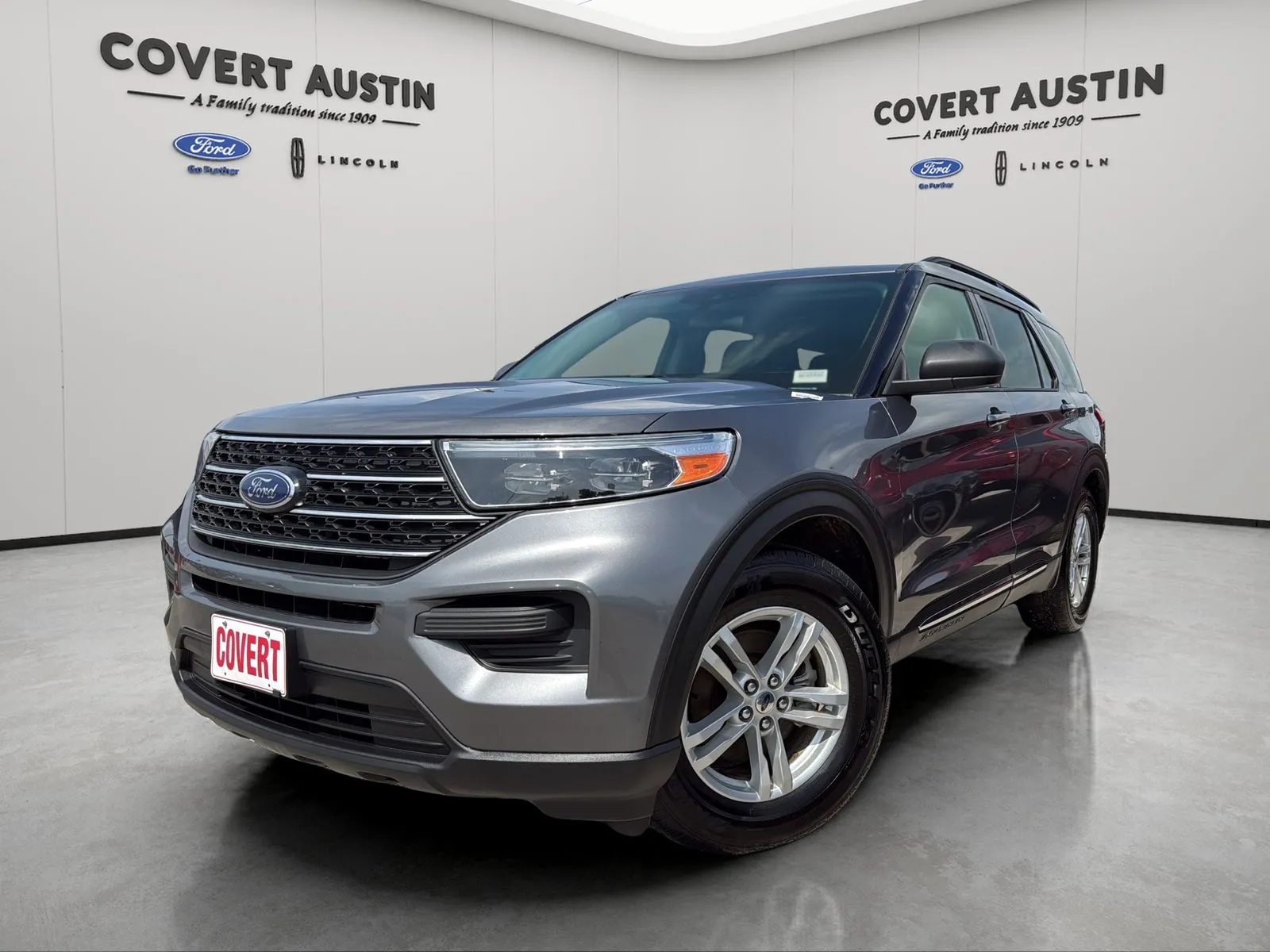 Gray 2021 Ford Explorer XLT for sale in Austin, TX