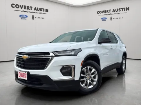 White 2022 Chevrolet Traverse LS for sale in Austin, TX