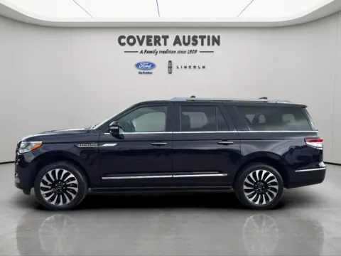 Photos of 2022 Lincoln Navigator L Reserve for sale in Austin, TX at Covert Ford