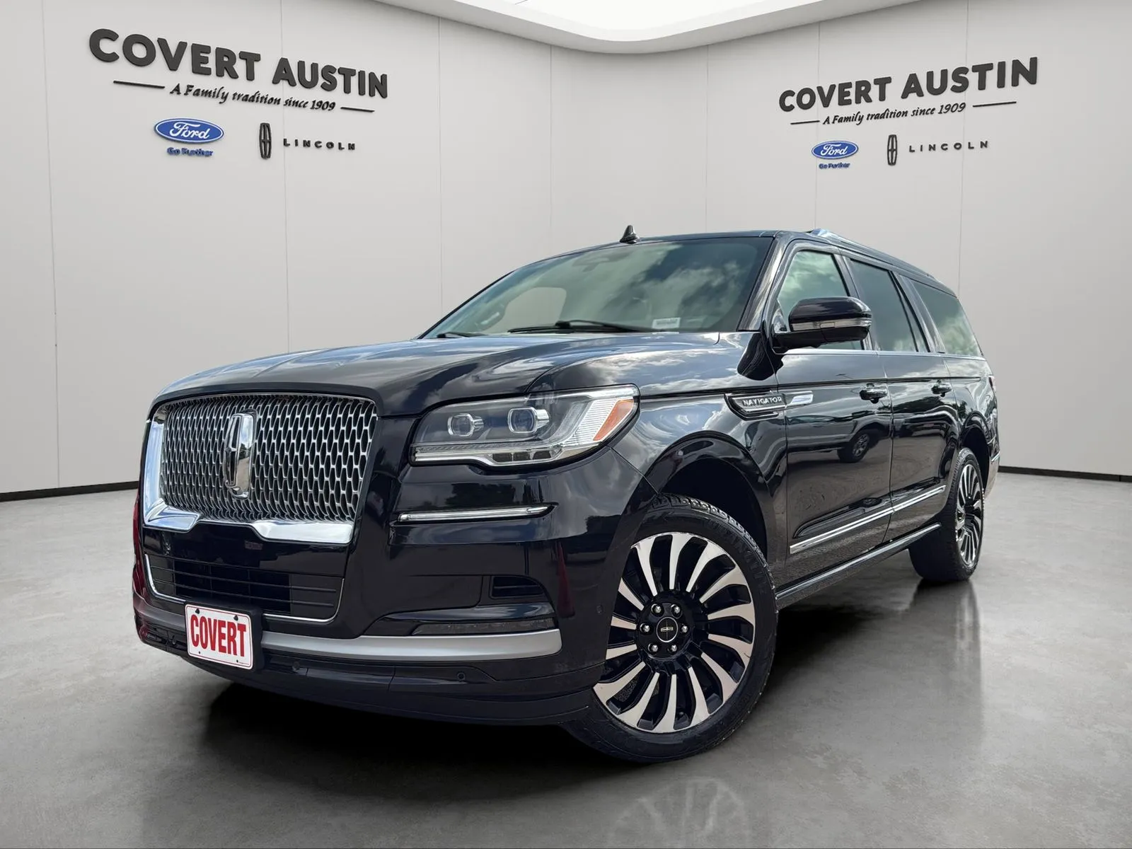 Black 2022 Lincoln Navigator L Reserve for sale in Austin, TX
