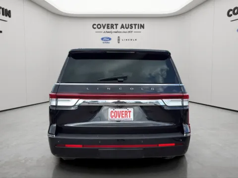 More photos of 2022 Lincoln Navigator L Reserve at Covert Ford, TX