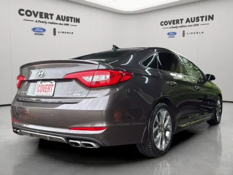 More photos of 2015 Hyundai Sonata Limited at Covert Ford, TX