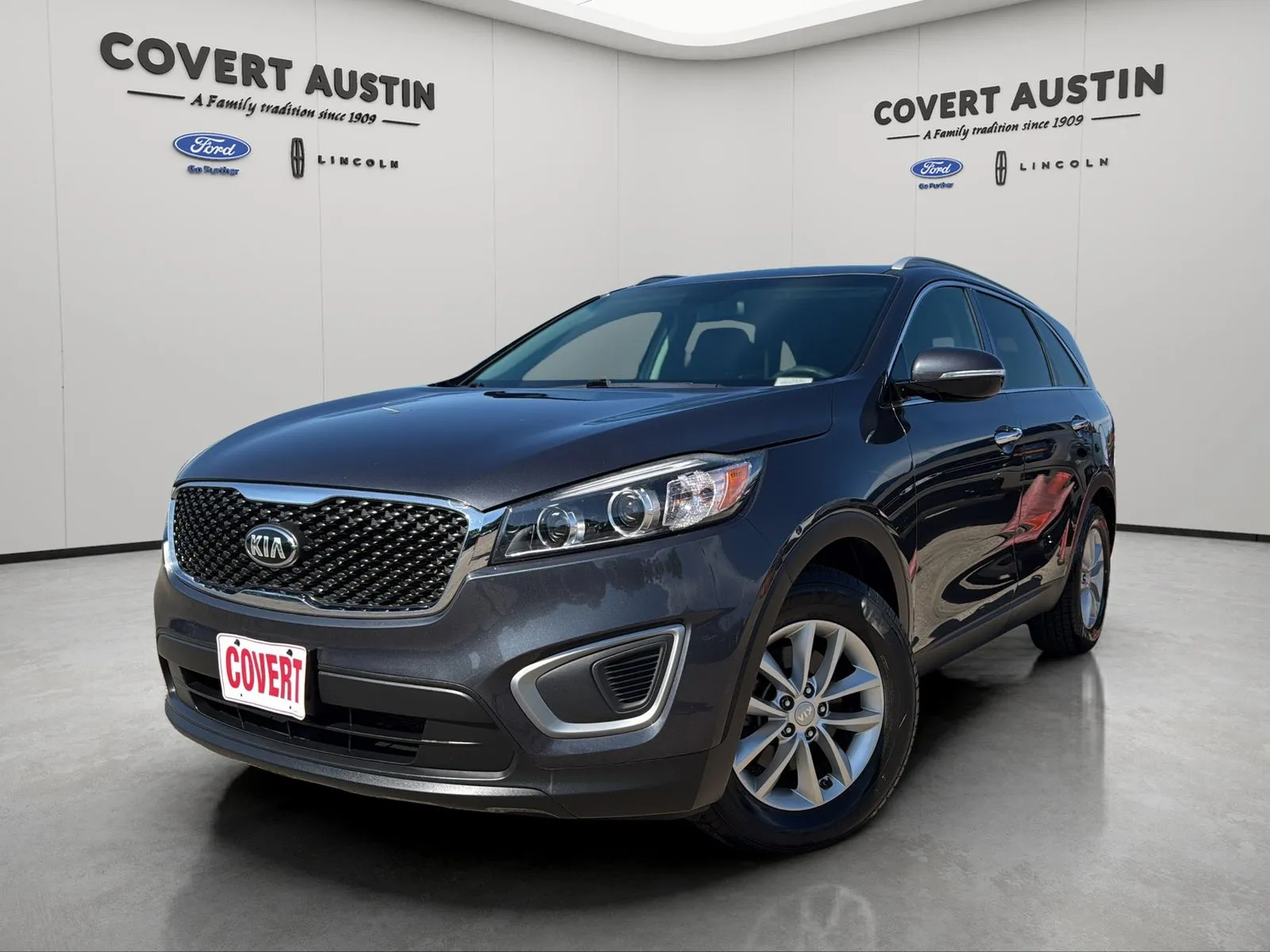 Gray 2016 Kia Sorento LX for sale in Austin, TX
