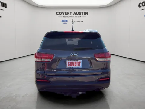 More photos of 2016 Kia Sorento LX at Covert Ford, TX