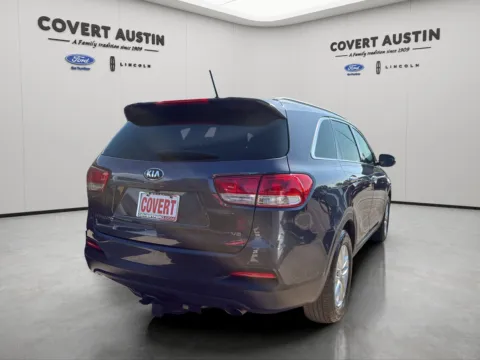 More photos of 2016 Kia Sorento LX at Covert Ford, TX