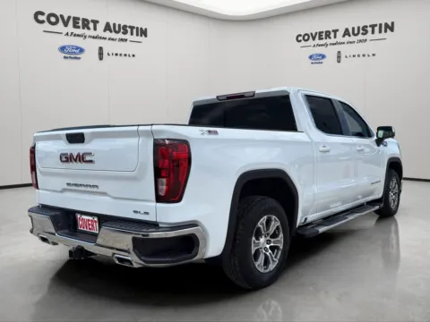 More photos of 2022 GMC Sierra 1500 SLE at Covert Ford, TX