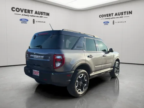 More photos of 2021 Ford Bronco Sport Outer Banks at Covert Ford, TX