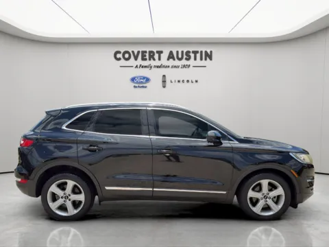 More photos of 2017 Lincoln MKC Premiere at Covert Ford, TX