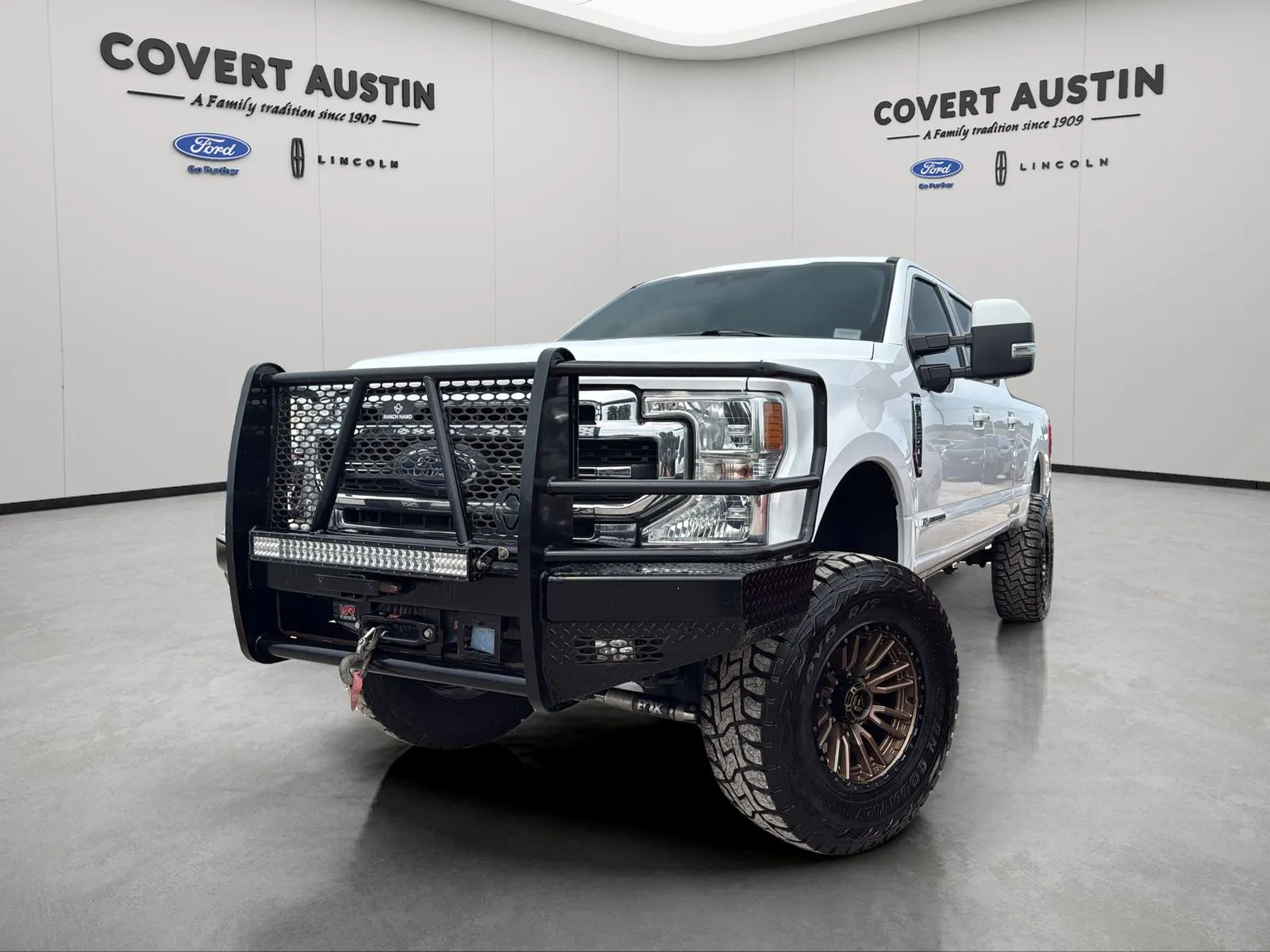 White 2022 Ford F-250SD Lariat for sale in Austin, TX