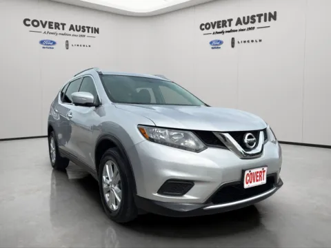 More photos of 2015 Nissan Rogue SV at Covert Ford, TX