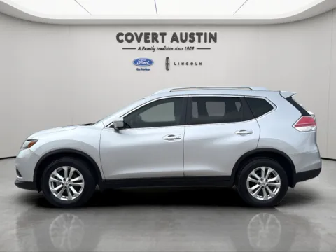 Photos of 2015 Nissan Rogue SV for sale in Austin, TX at Covert Ford