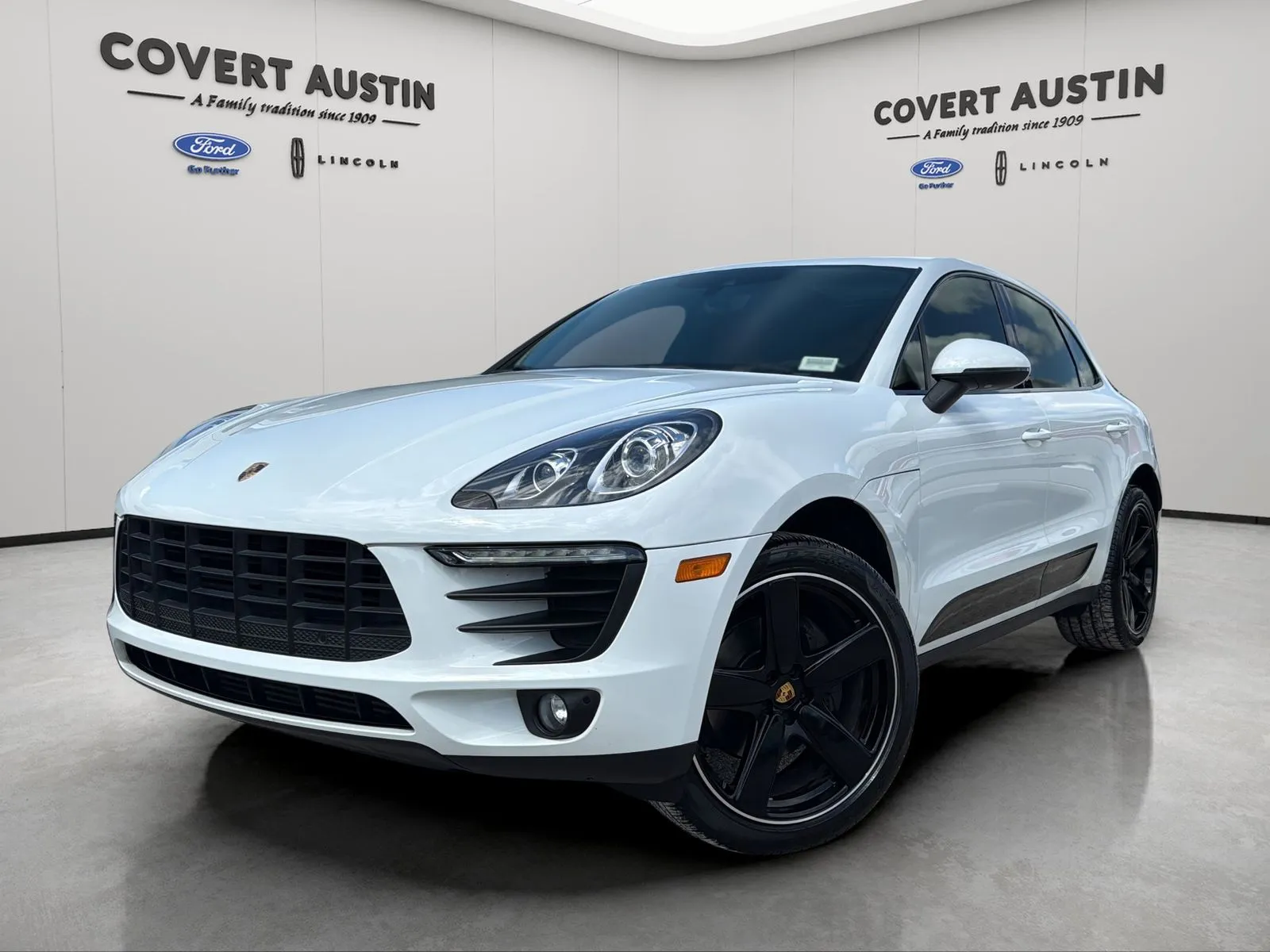 White 2018 Porsche Macan Sport Edition for sale in Austin, TX
