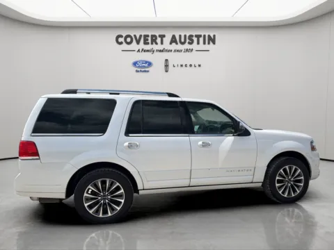 More photos of 2017 Lincoln Navigator Select at Covert Ford, TX