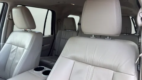 More photos of 2017 Lincoln Navigator Select at Covert Ford, TX