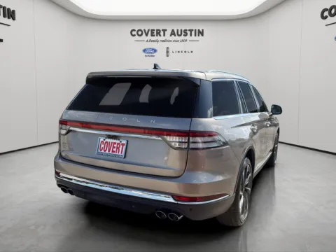 More photos of 2021 Lincoln Aviator Reserve at Covert Ford, TX