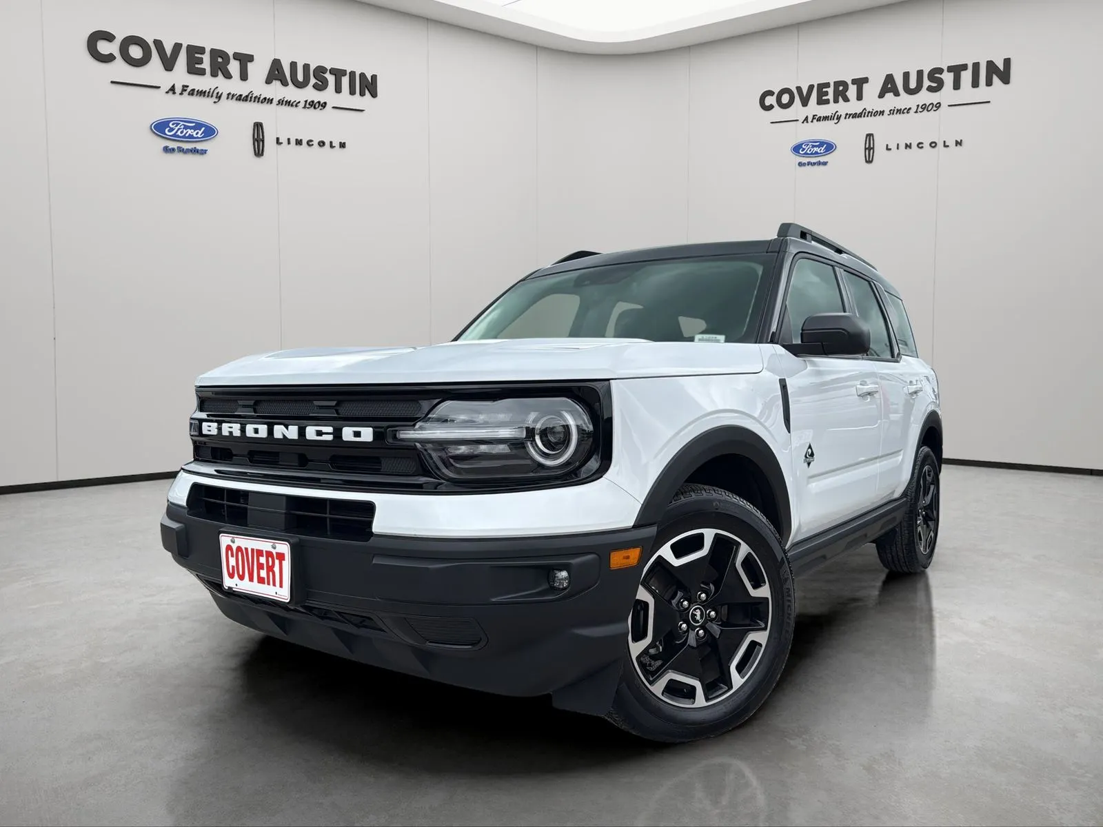 White 2024 Ford Bronco Sport Outer Banks for sale in Austin, TX