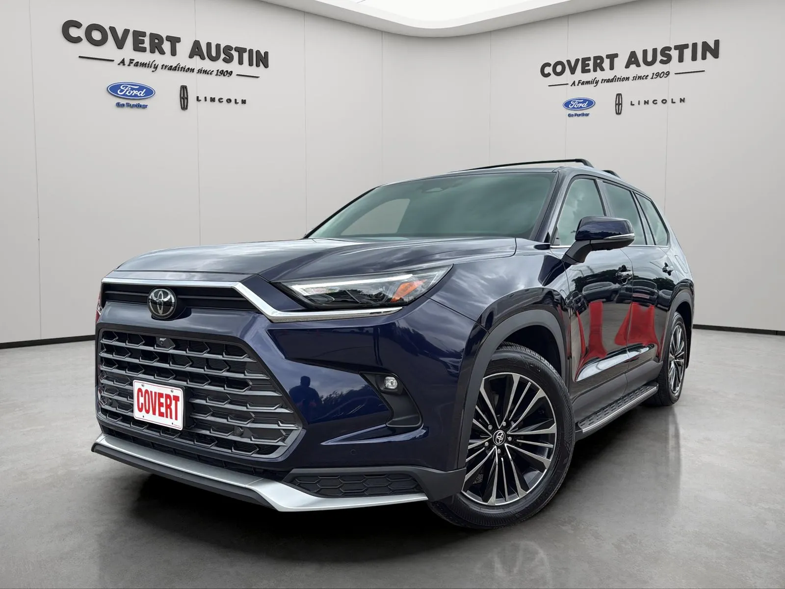 Blue 2025 Toyota Grand Highlander Hybrid MAX Platinum for sale in Austin, TX