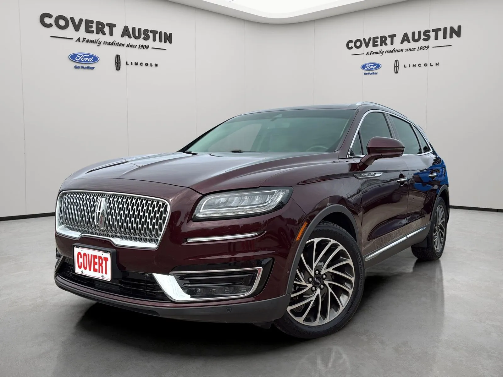 Red 2019 Lincoln Nautilus Reserve for sale in Austin, TX