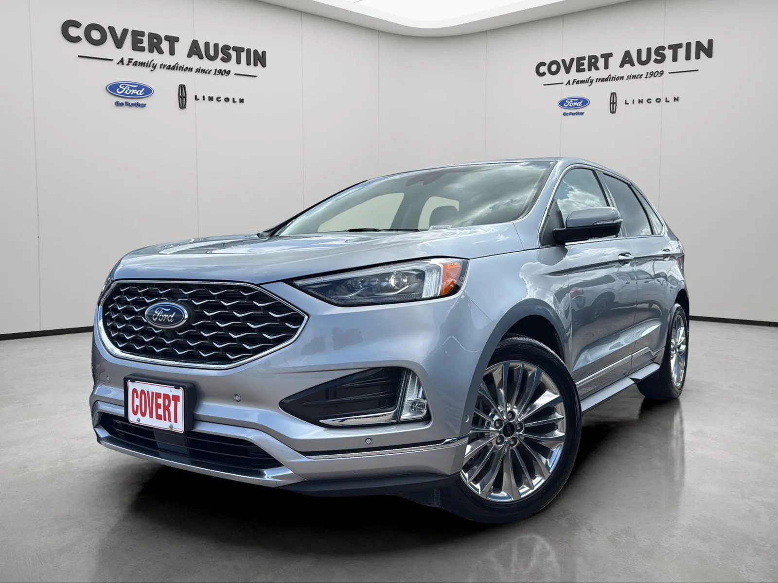 Silver 2023 Ford Edge Titanium for sale in Austin, TX