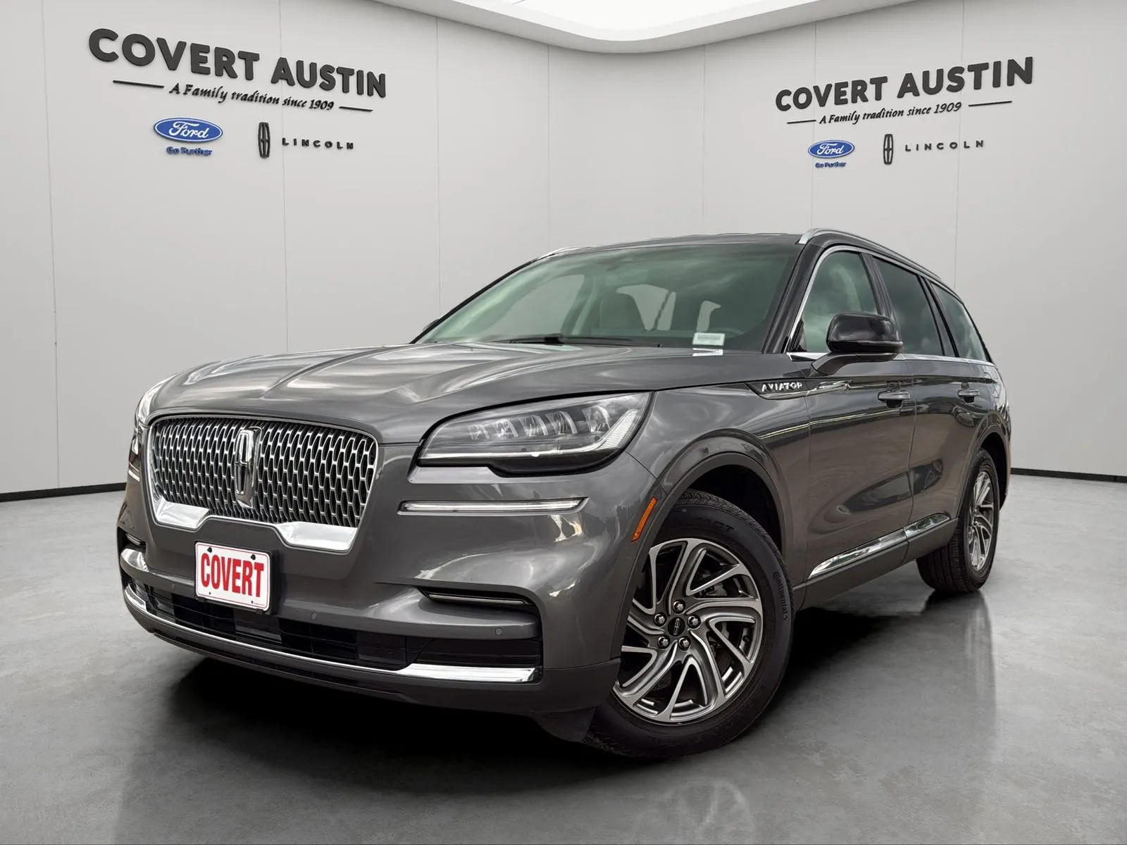 Gray 2023 Lincoln Aviator Standard for sale in Austin, TX