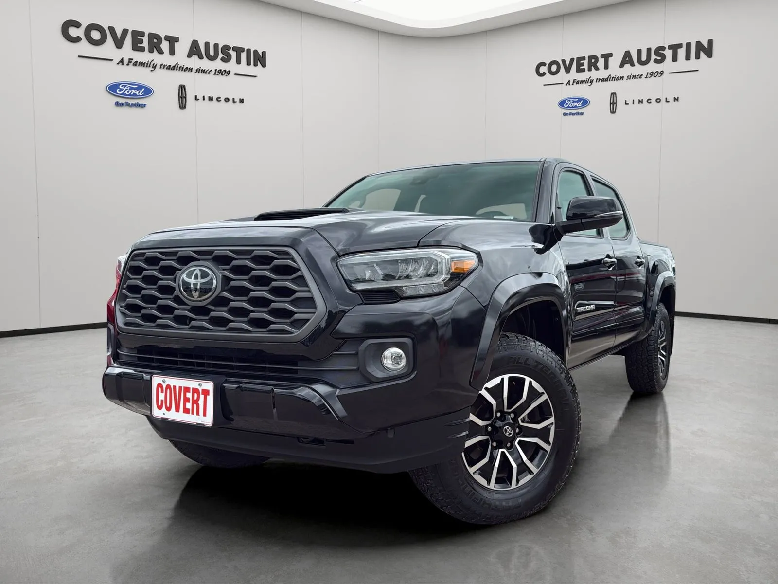 Black 2022 Toyota Tacoma TRD Sport for sale in Austin, TX