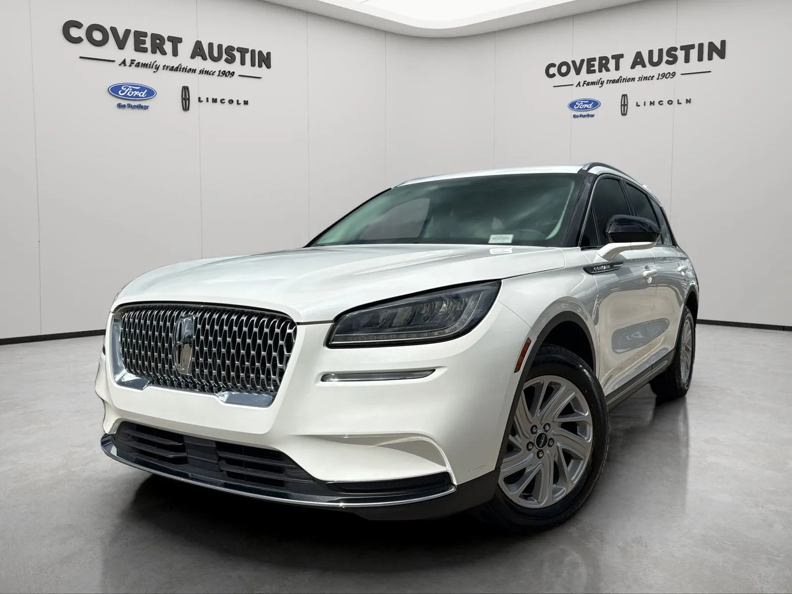 White 2022 Lincoln Corsair Standard for sale in Austin, TX