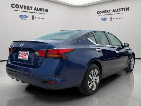 Another view of 2022 Nissan Altima 2.5 S for sale in Austin, TX at Covert Ford
