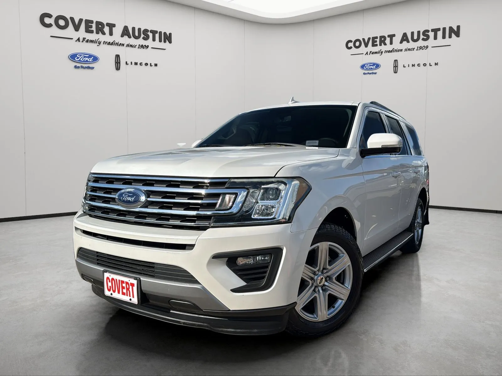 White 2018 Ford Expedition XLT for sale in Austin, TX