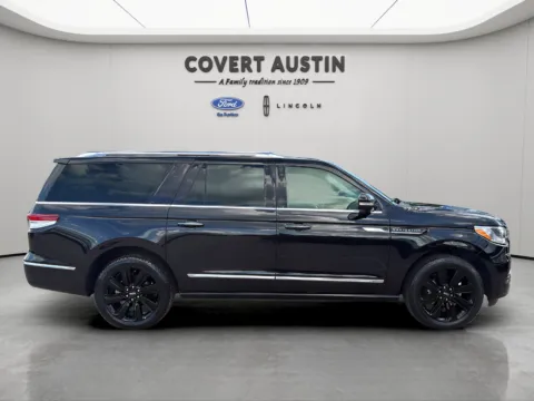 More photos of 2022 Lincoln Navigator L Reserve at Covert Ford, TX