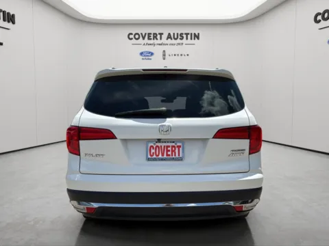 More photos of 2017 Honda Pilot Touring at Covert Ford, TX