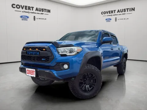 Blue 2016 Toyota Tacoma SR5 for sale in Austin, TX