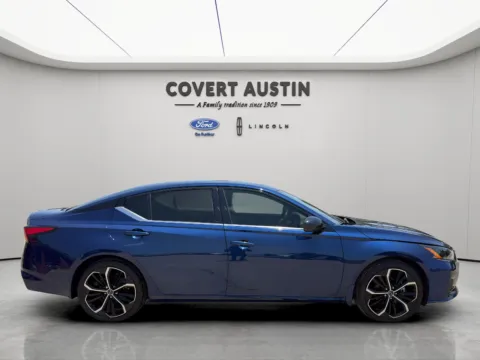 More photos of 2023 Nissan Altima 2.5 SR at Covert Ford, TX