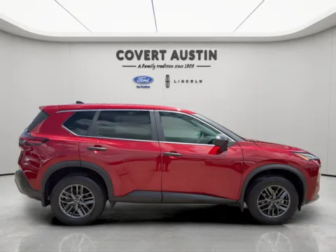 More photos of 2023 Nissan Rogue S at Covert Ford, TX