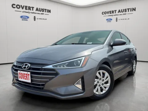 Gray 2019 Hyundai Elantra SE for sale in Austin, TX