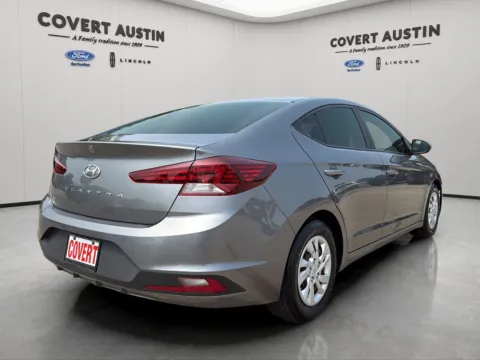 More photos of 2019 Hyundai Elantra SE at Covert Ford, TX