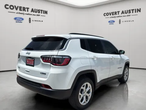 More photos of 2024 Jeep Compass Latitude at Covert Ford, TX