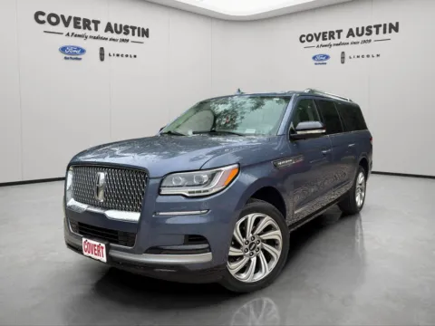 Blue 2022 Lincoln Navigator L Reserve for sale in Austin, TX