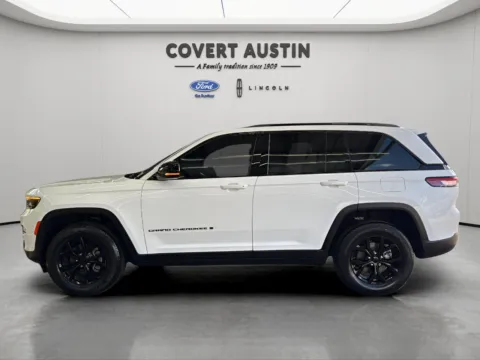 Another view of 2024 Jeep Grand Cherokee Altitude for sale in Austin, TX at Covert Ford